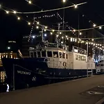 Hotellilaiva Muikku Hotelboat Muikku